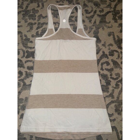 Lululemon tank top women’s size 2?‎ - Picture 4 of 4
